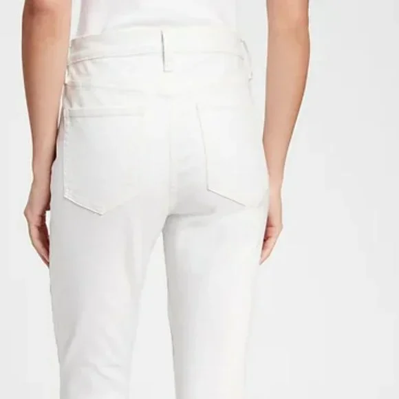 Mid Rise Universal Legging Jeans - Picture 5 of 9